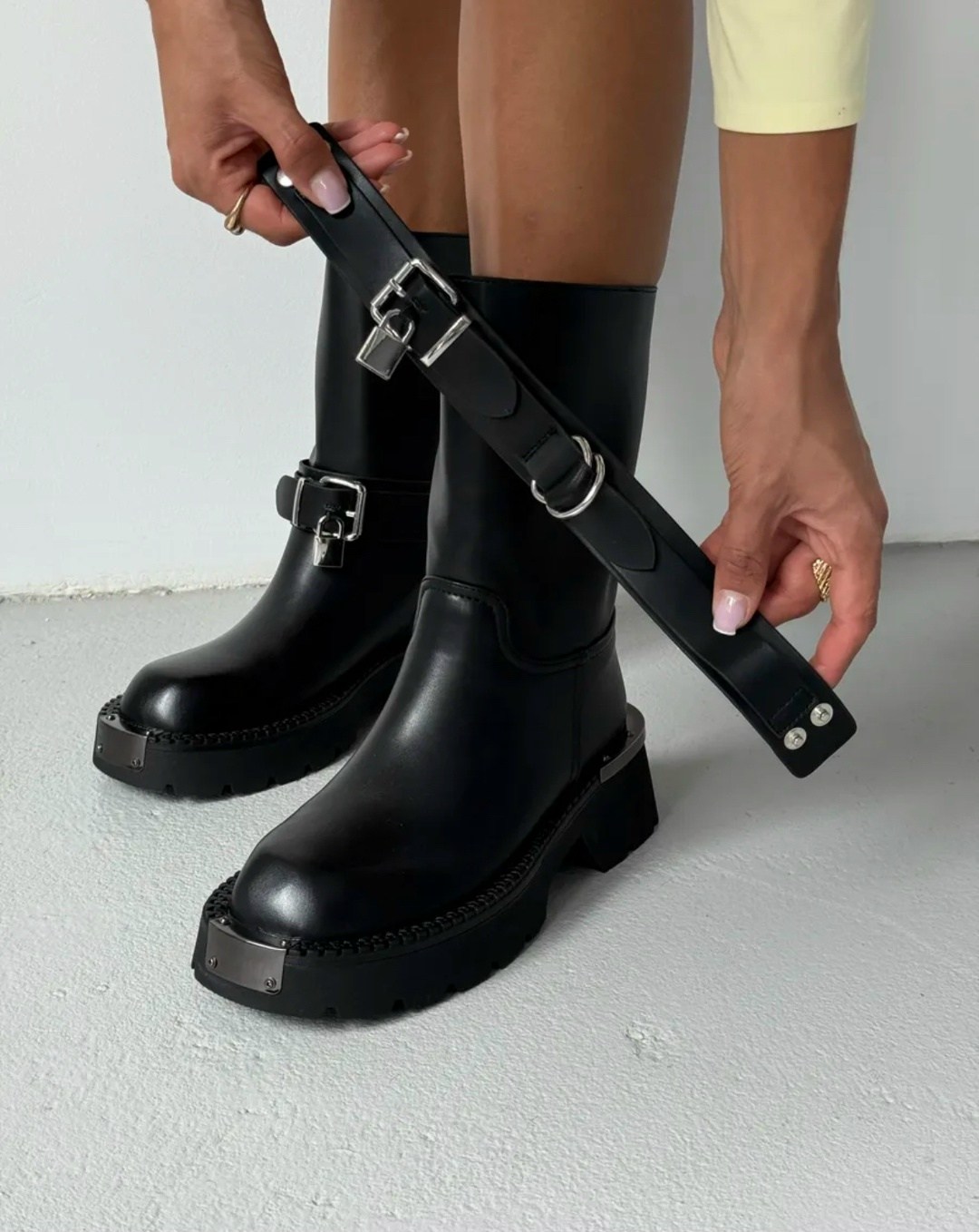 ботинки женские,женская ,рубашка женская,полусапоги,модная