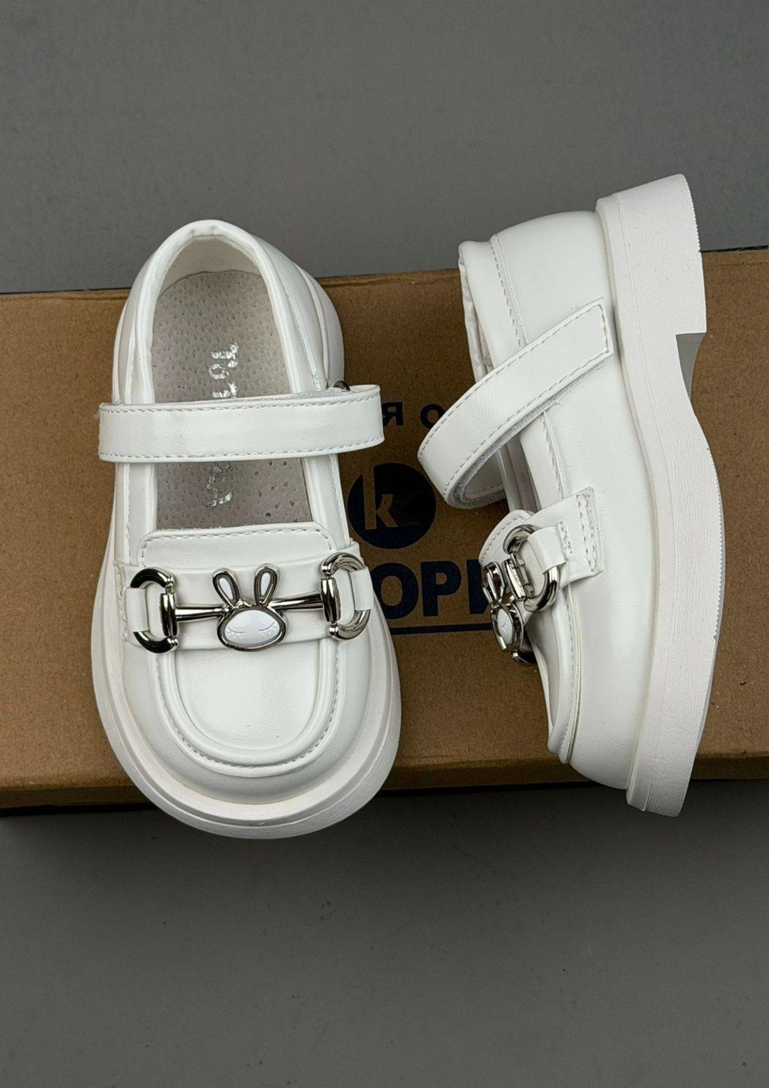 ,туфли для девочки,туфли школьные для девочки,белые туфли для девочки,туфельки детские