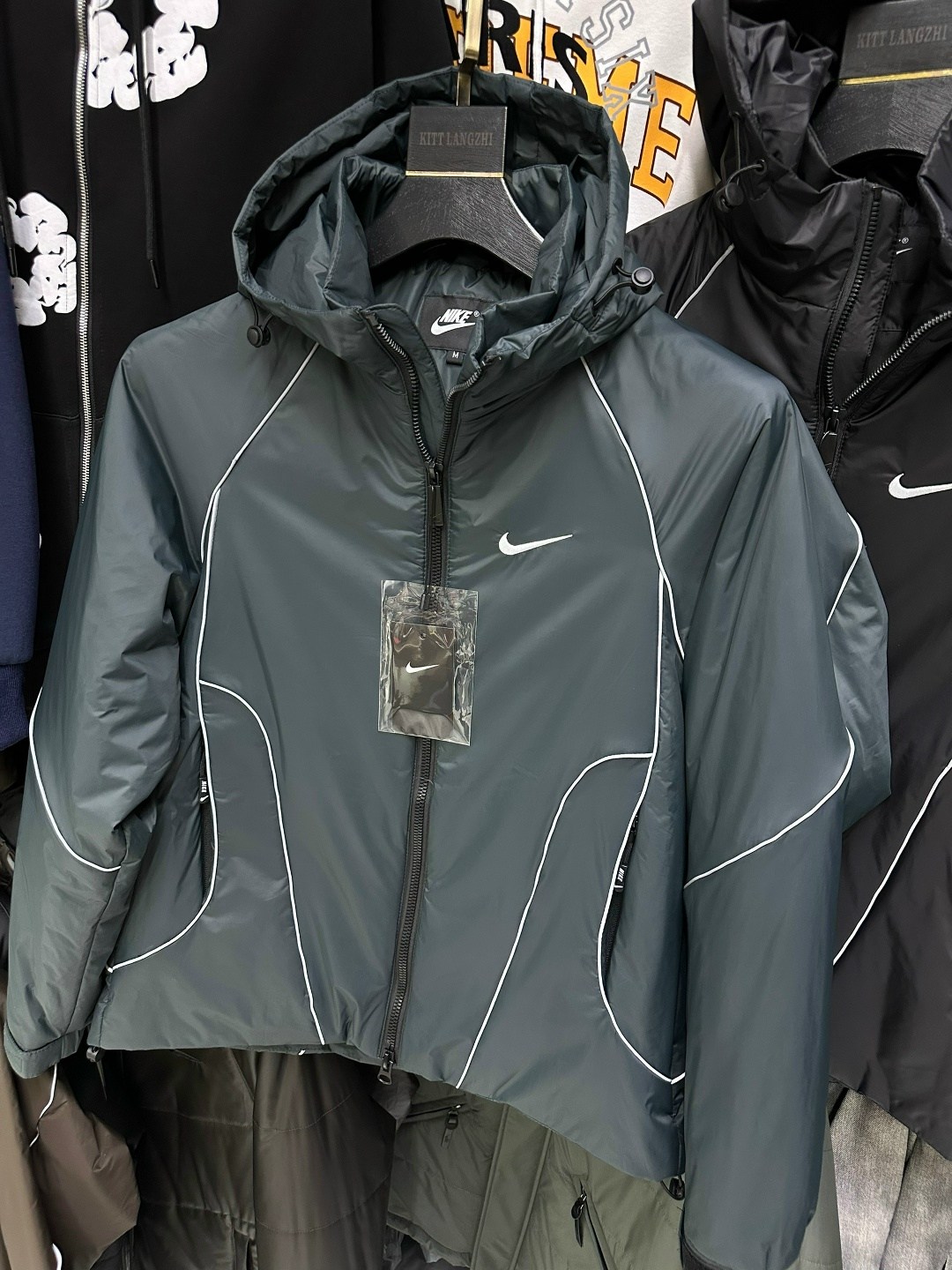 ветровка nike,куртка nike sportswear therma-fit windrunner,ветровка nike x corteiz,мужская куртка nike,куртка nike sportswear therma- fit legacy series