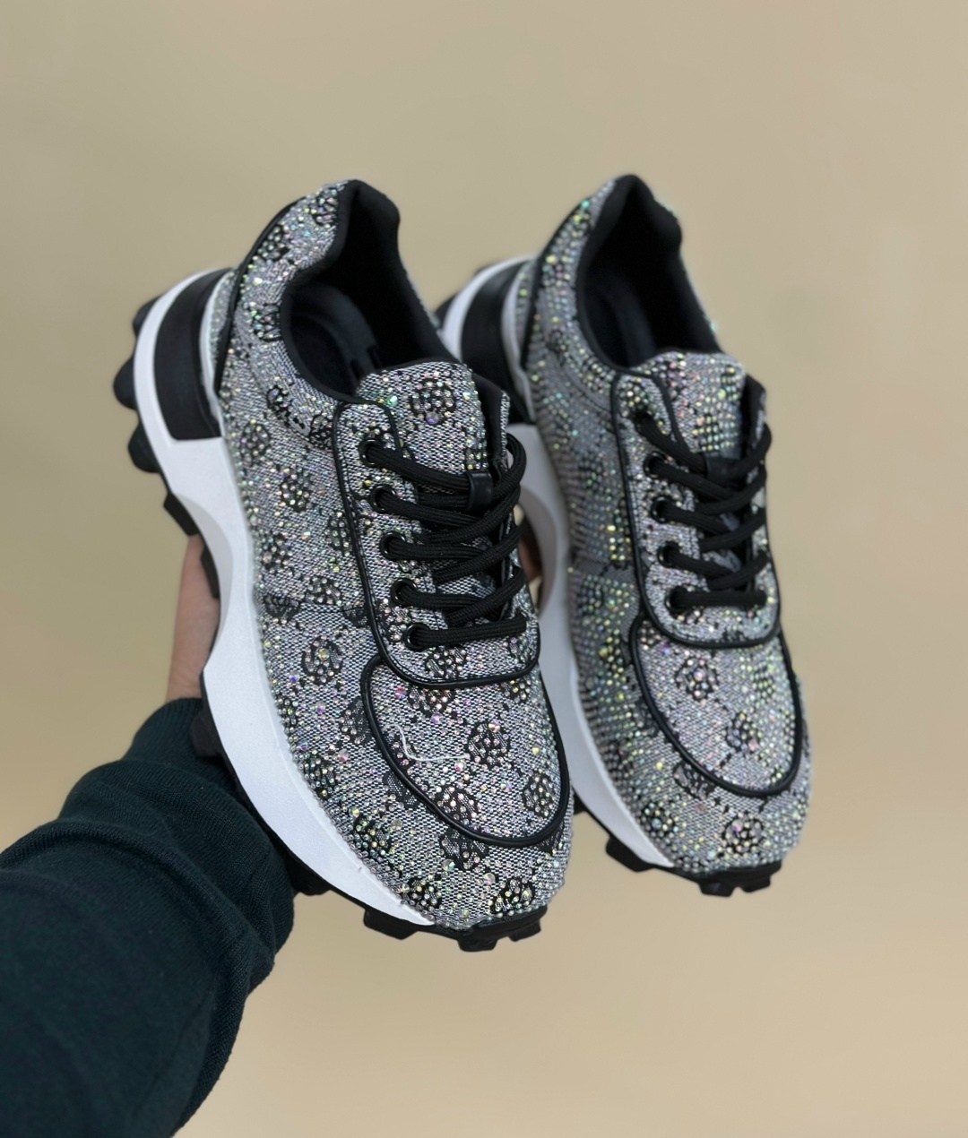 кроссовки женскиe,кроссовки со стразами женские,кроссовки женские трендовые качественные,блестящие кроссовки,кроссовки со стразами