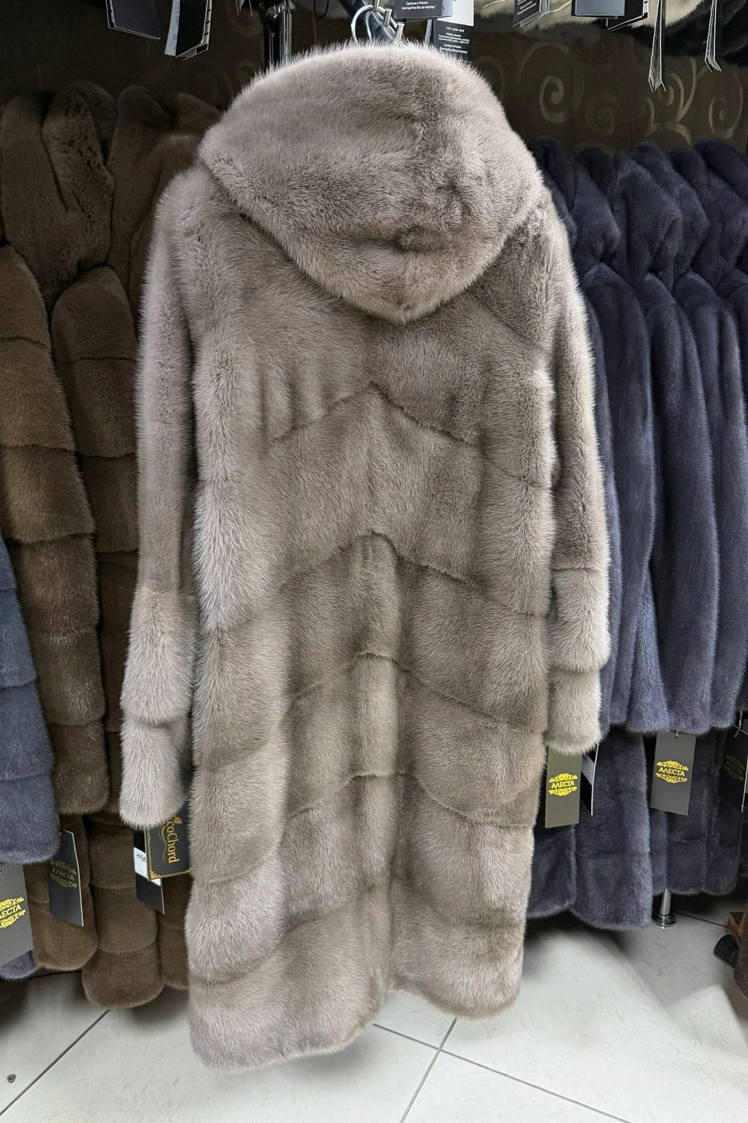 шубка из меха европейской норки с капюшоном цвет "пастель",шубка из меха европейской норки с капюшоном цвет лаванда,шубка из меха европейской норки с капюшоном цвет капучино,шубка из меха европейской