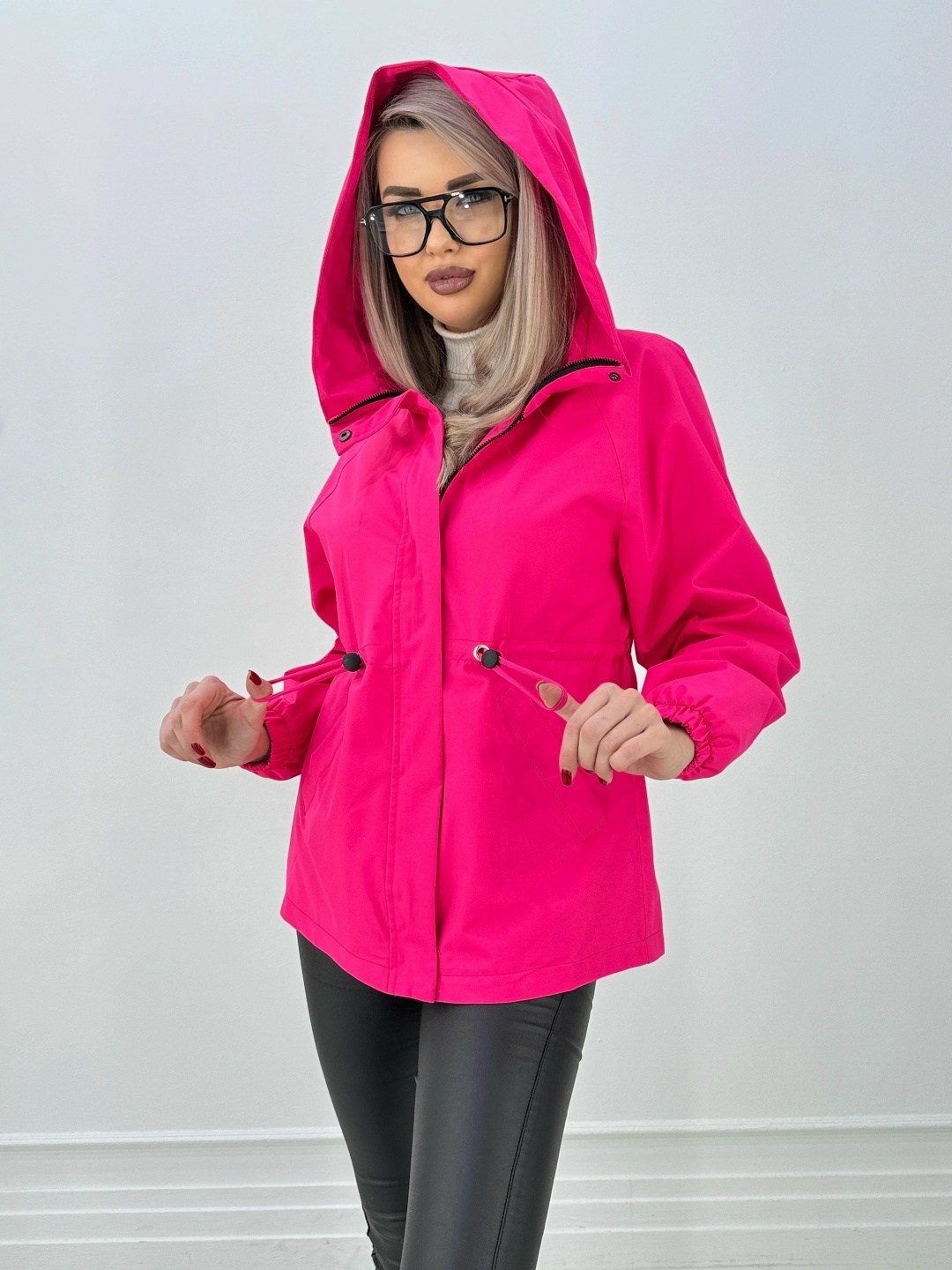 ветровка удлиненная с капюшоном,ветровка с капюшоном оверсайз,ветровка женская,демисезонная куртка,ветровка женская оверсайз