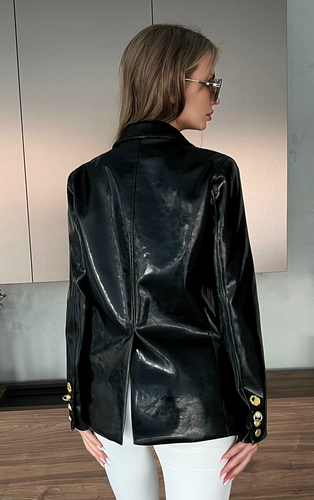 кожаный пиджак женский,кожаная куртка,кожаная куртка женская,кожаный пиджак,пиджак