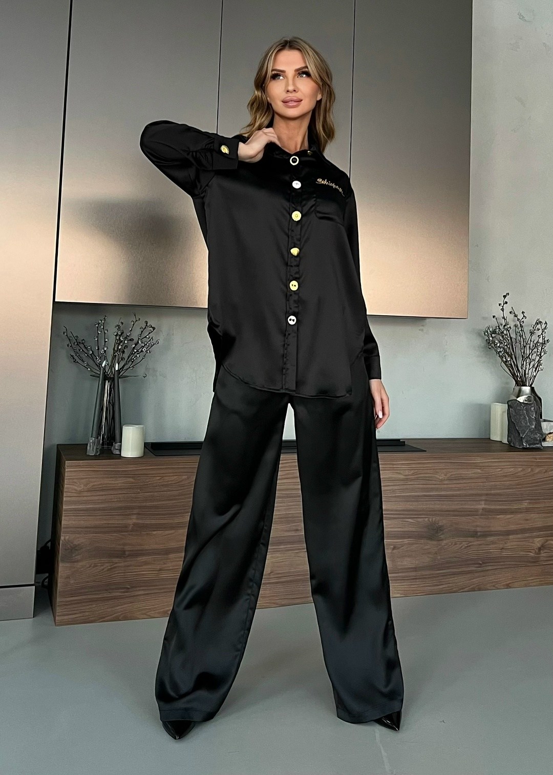 пижама женская со штанами шелковая shokh,шелковая пижама женская со штанами двойка из шелка армани,пижама женская шелковая с брюками,брючный атласный костюм,атласный костюм