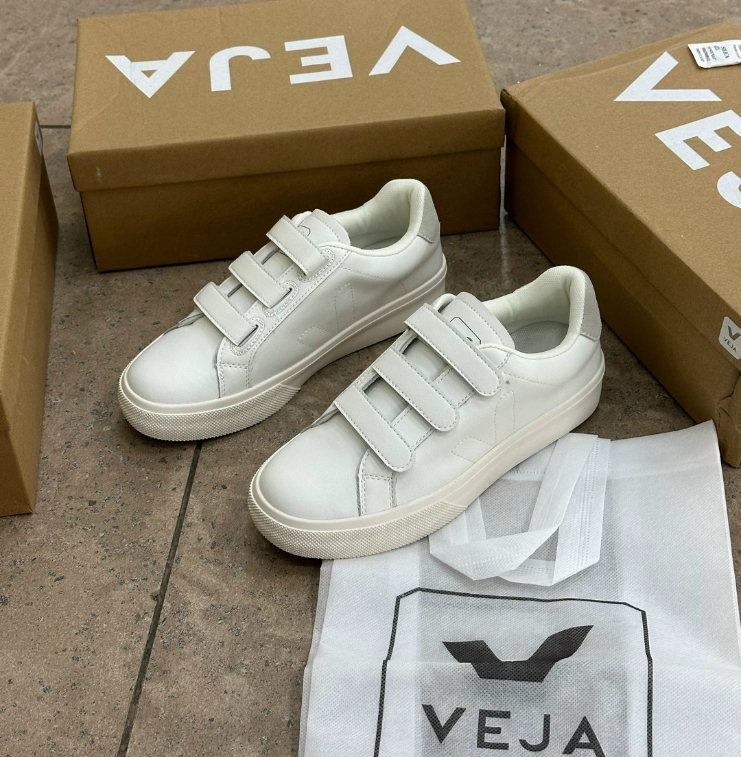 ,белые кроссовки,кеды женски,белые кеды,кроссовки женскиe