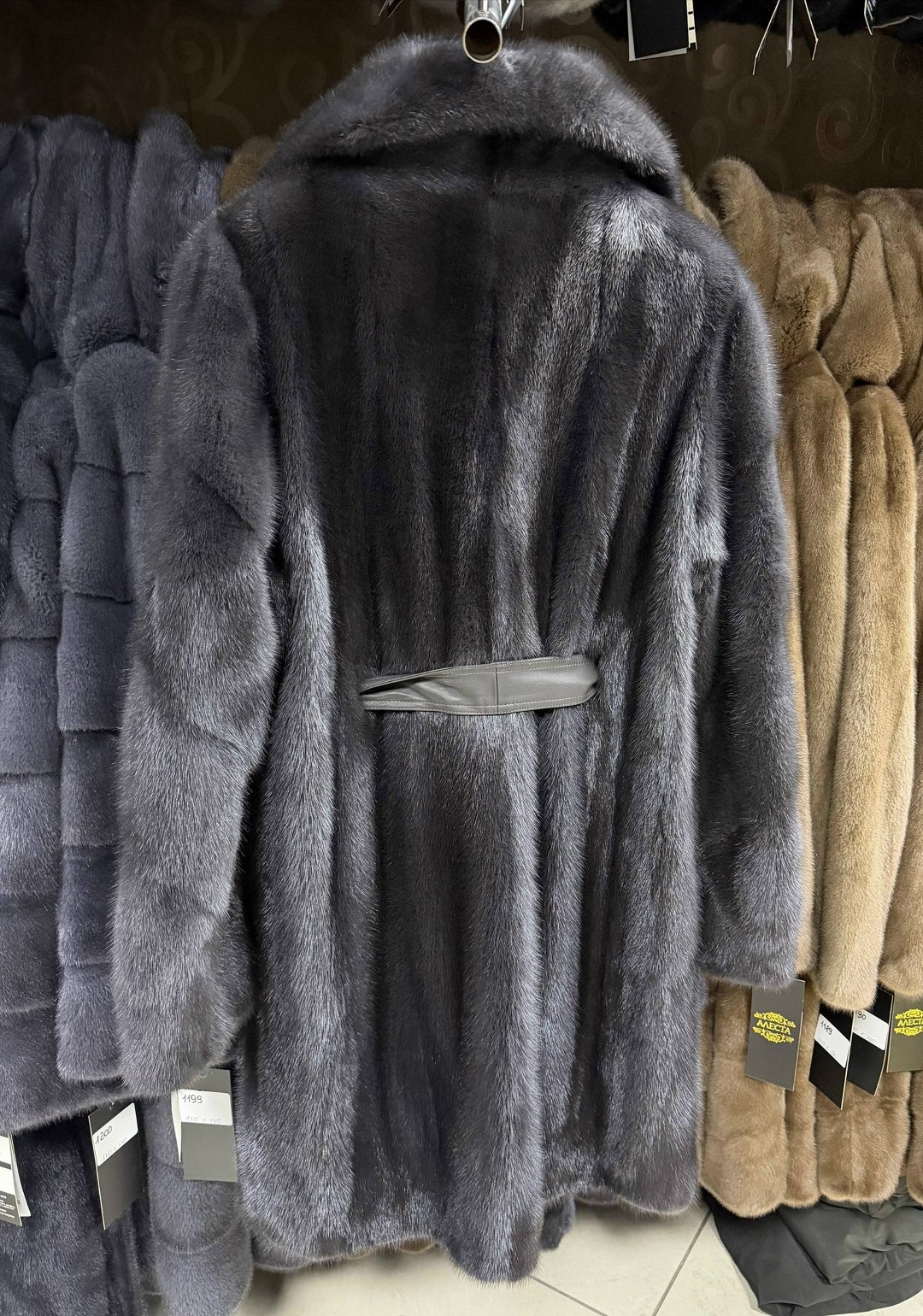 норковая шуба,норковая шуба с английским воротником,шуба,норковые шубы 2026 английский воротник,шубка из меха импортной норки с английским воротником цвет графит