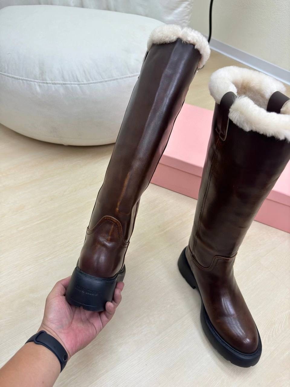,женские сапоги,сапоги,женские кожаные сапоги miu miu коричневые на меху,зимние женские сапоги