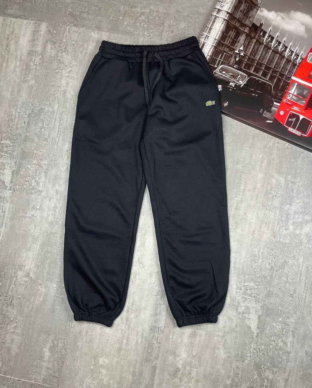 спортивные штаны,спортивные штаны lacoste,спортивные брюки,мужские спортивные штаны,мужские спортивные брюки lacoste