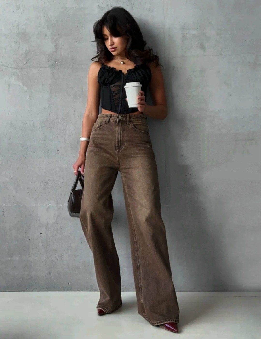 джинсы женский vallik коричневый широкие,коричневые джинсы,удлиненные прямые джинсы с потертостями в стиле ретро,коричневые джинсы широкие,коричневые джинсы женские