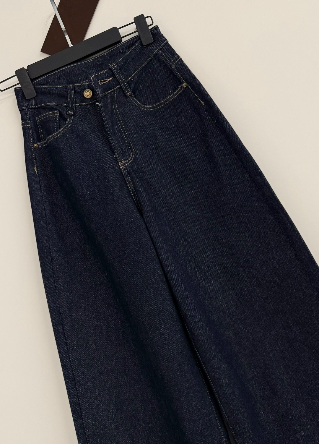 джинсы широкие,женские джинсы широкие,женские джинсы,джинсовые брюки,женские джинсы с широкими штанинами