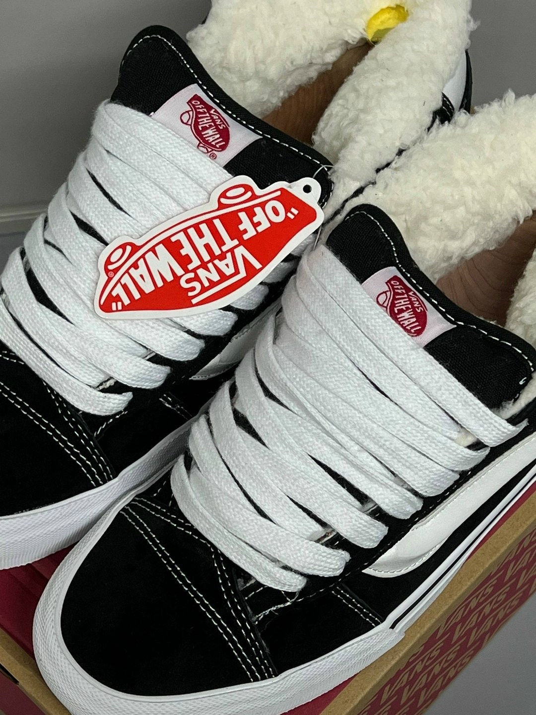 зимние кеды vans с мехом утепленные vans,кроссовки зимние с мехом вансы дутые vans,зимние кеды vans с мехом утепленные,кеды ванс высокие зимние sk8 hi утепленные с мехом,кеды vans зимние