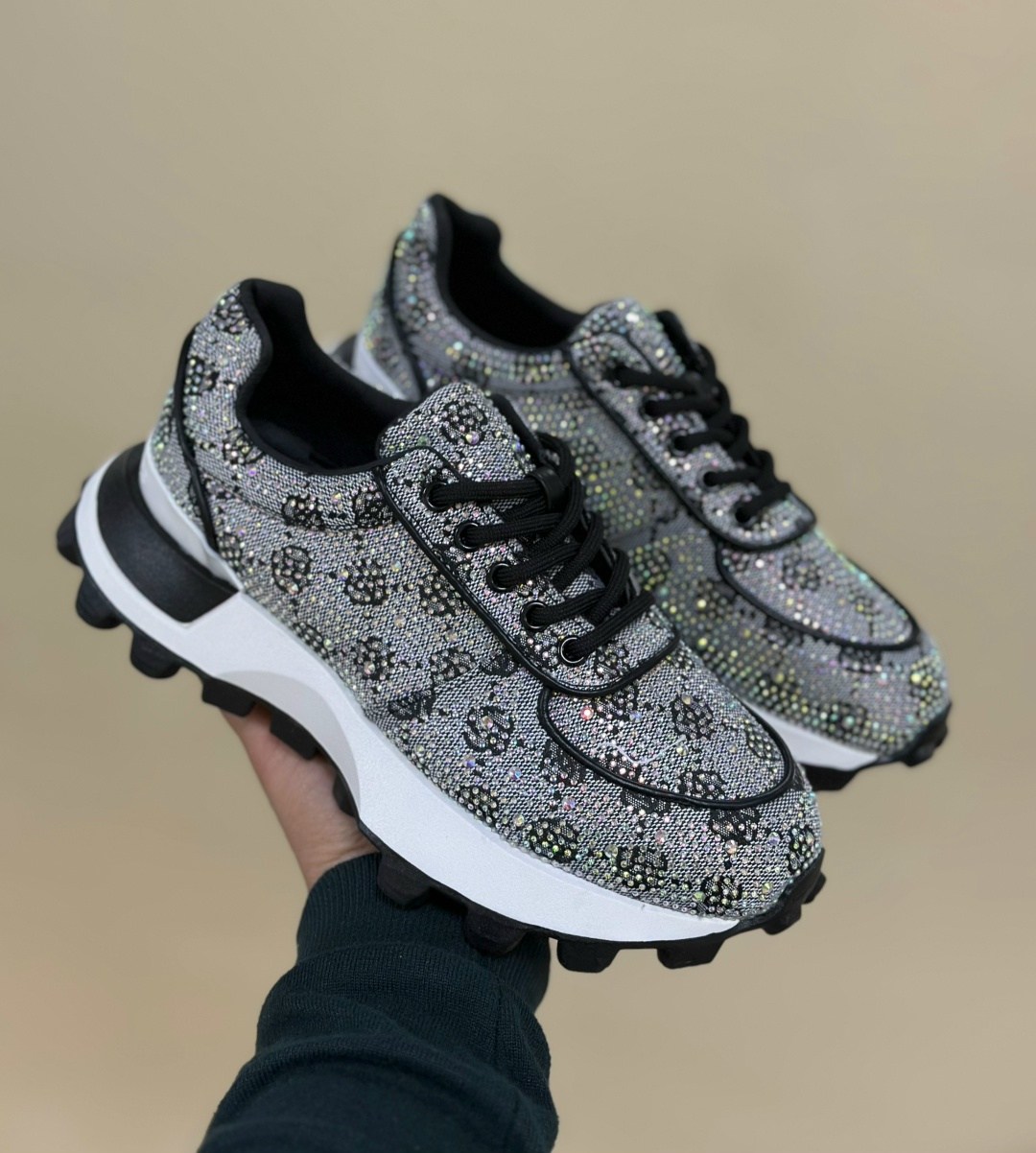 кроссовки женскиe,кроссовки со стразами женские,кроссовки женские трендовые качественные,блестящие кроссовки,кроссовки со стразами