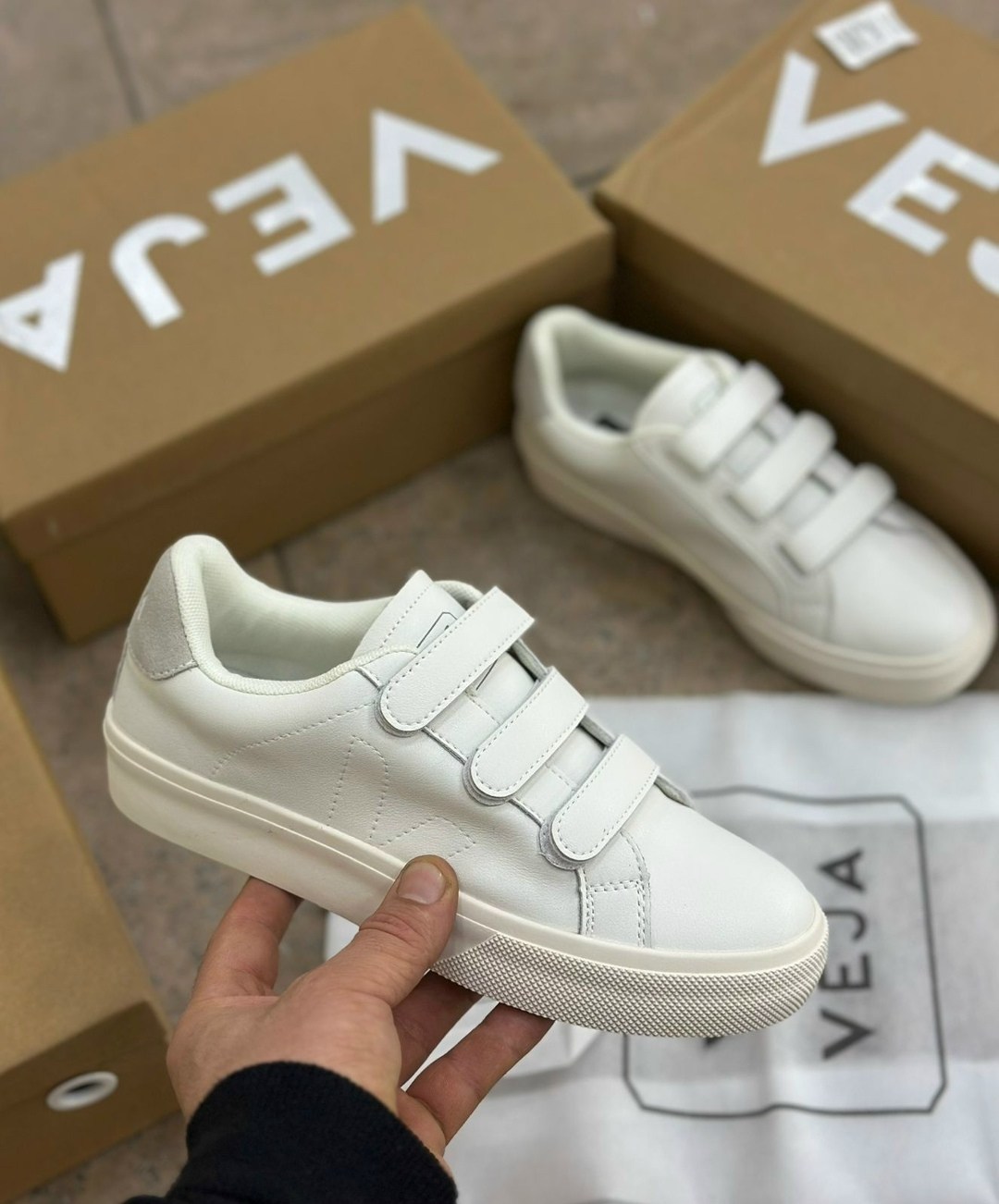 ,белые кроссовки,кеды женски,белые кеды,кроссовки женскиe