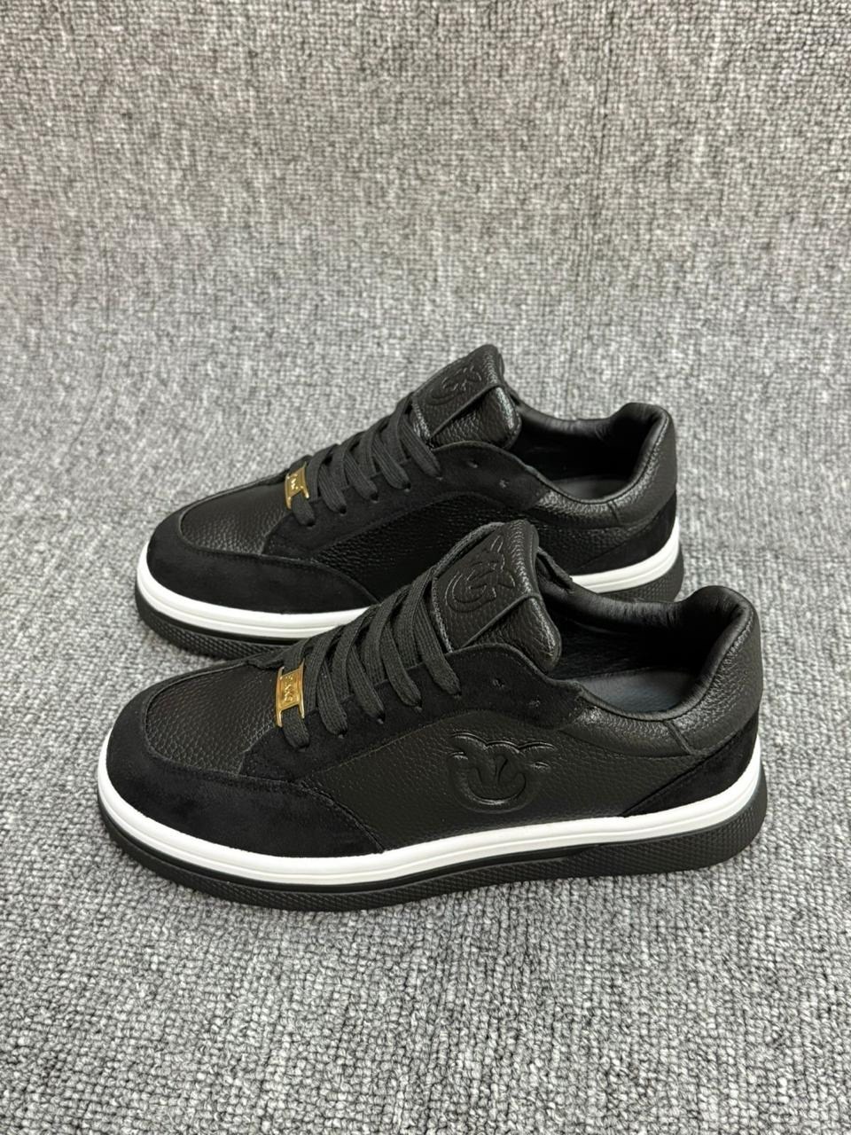 ,кроссовки лувитон мужские,кроссовки louis vuitton,кроссовки loro piana,кроссовки женские louis vuitton