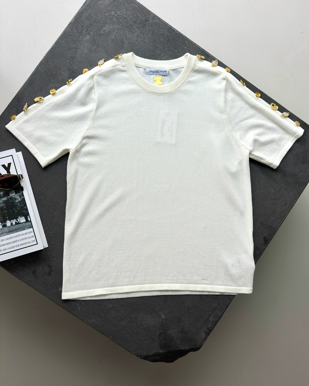 футболки женская,футболка,футболки модные,футболки базовая,черная женская футболка