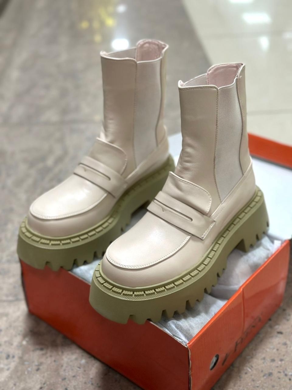 ,женские ботинки, женская,стильные ботинки,обуви