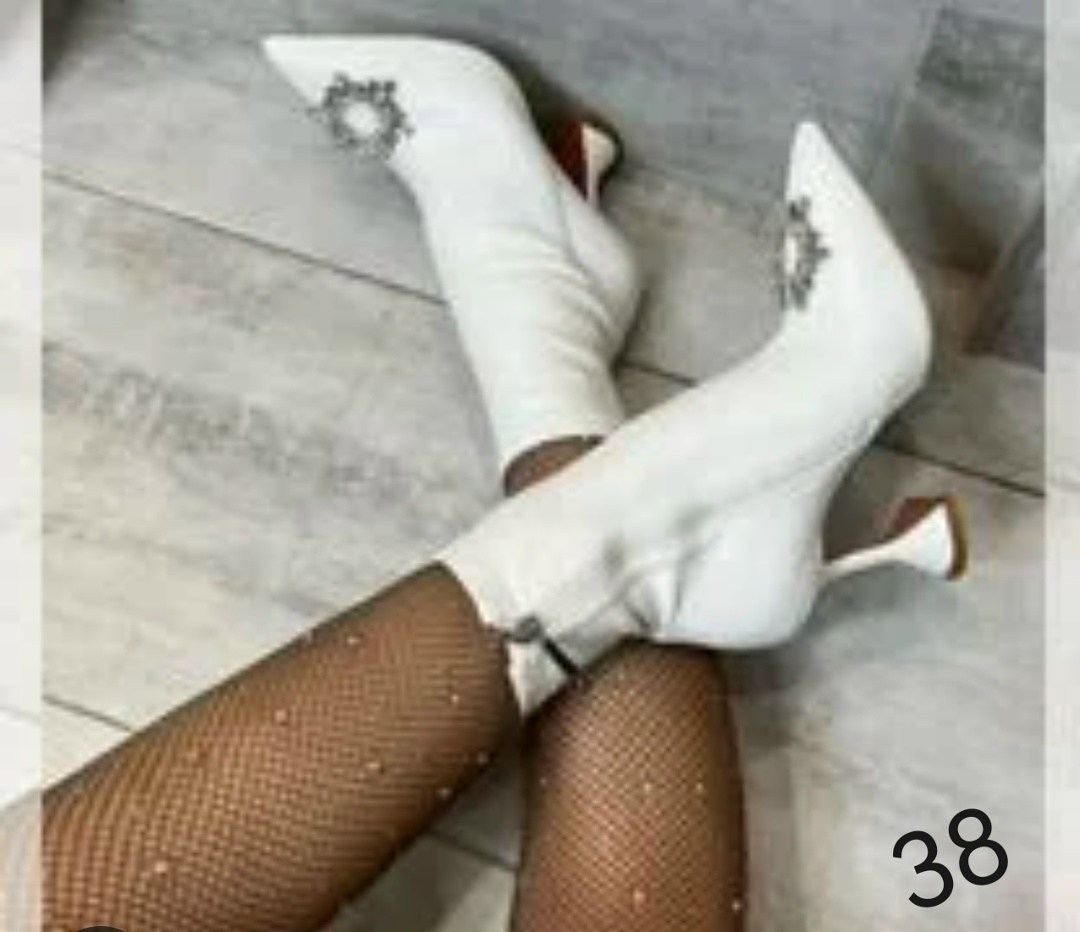 босоножки на высоком,каблуки босоножки,элегантные босоножки,закрытые босоножки на каблуке,каблуки на платформе