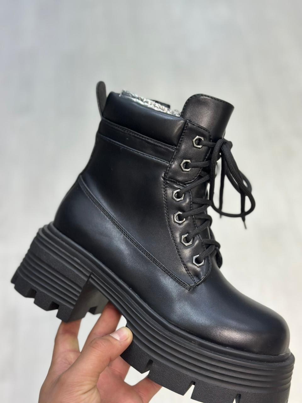 женские ботинки,,ботинки стильные, женская,ботинки