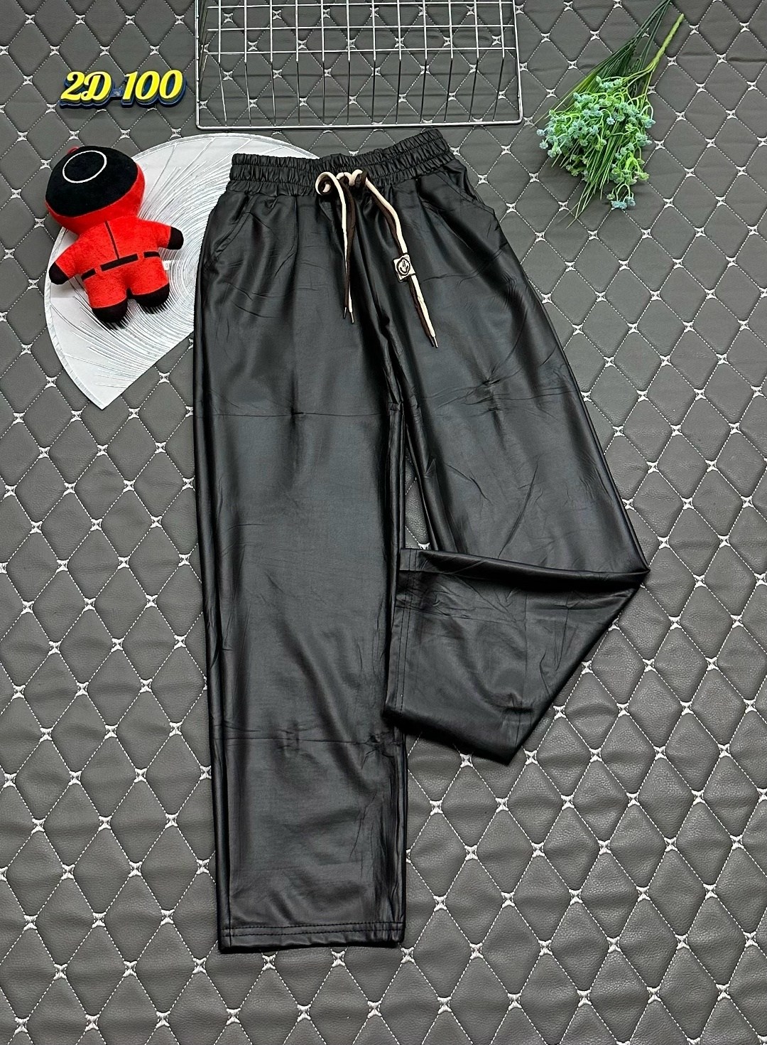 штаны кожаные,кожаные брюки,джоггеры для девочки,брюки джоггеры,брюки джоггеры экокожа