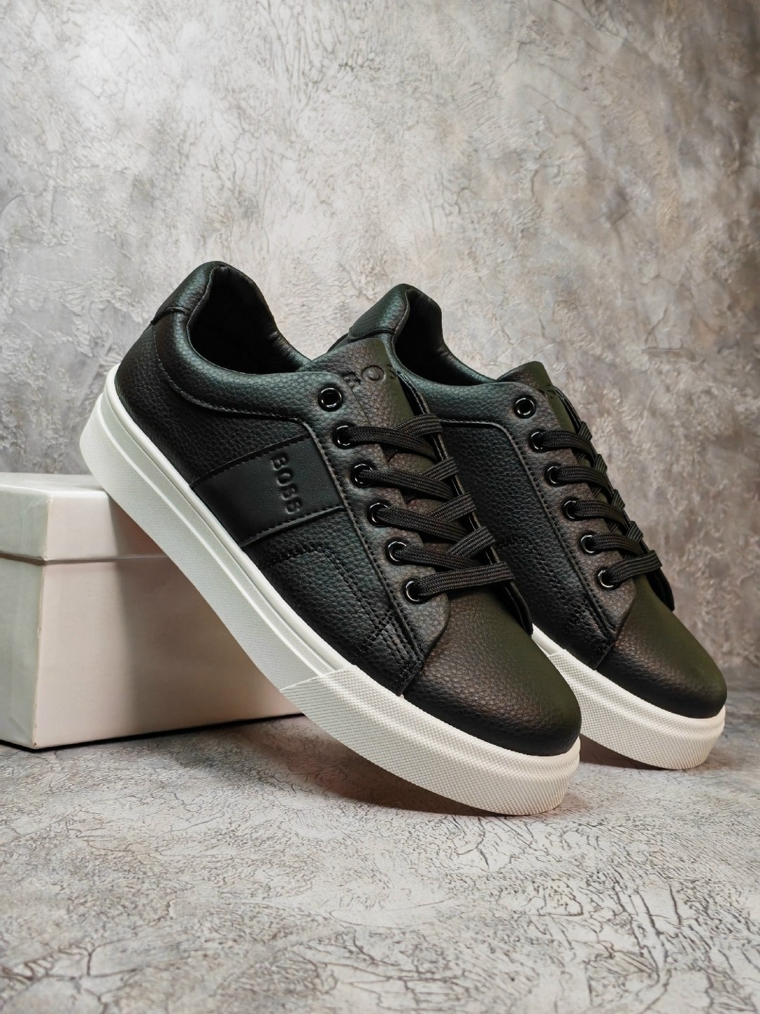 ,boss кроссовки мужские,кеды кожаные,мужские кожаные кеды,кроссовка мужской