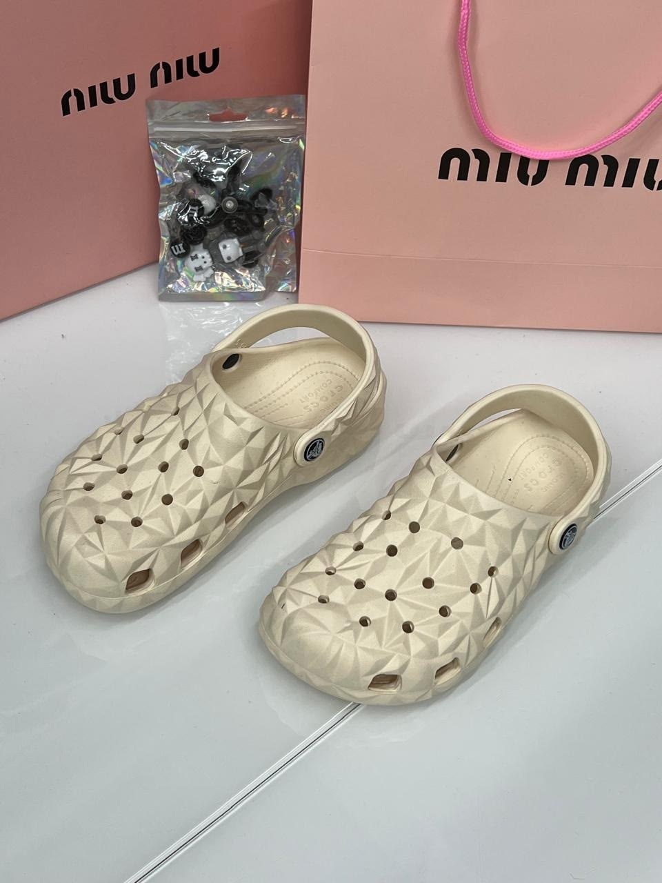 ,крокс камуфляж,крокс хаки сабо,кроксы камуфляж,сабо crocs