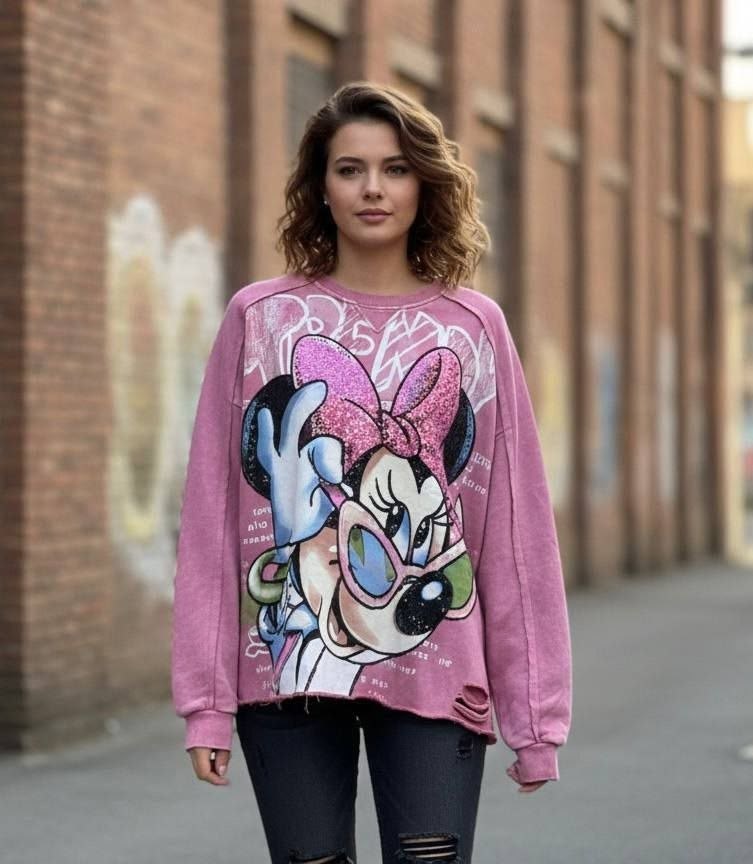 свитшот с принтом и пайетками оверсайз korean stars,свитшот толстовка оверсайз микки маус со стразами,модные свитшоты,свитшот толстовка,свитшот варенка миккимаус amour closet