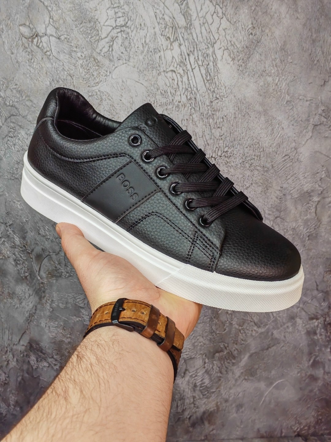 ,boss кроссовки мужские,кеды кожаные,мужские кожаные кеды,кроссовка мужской