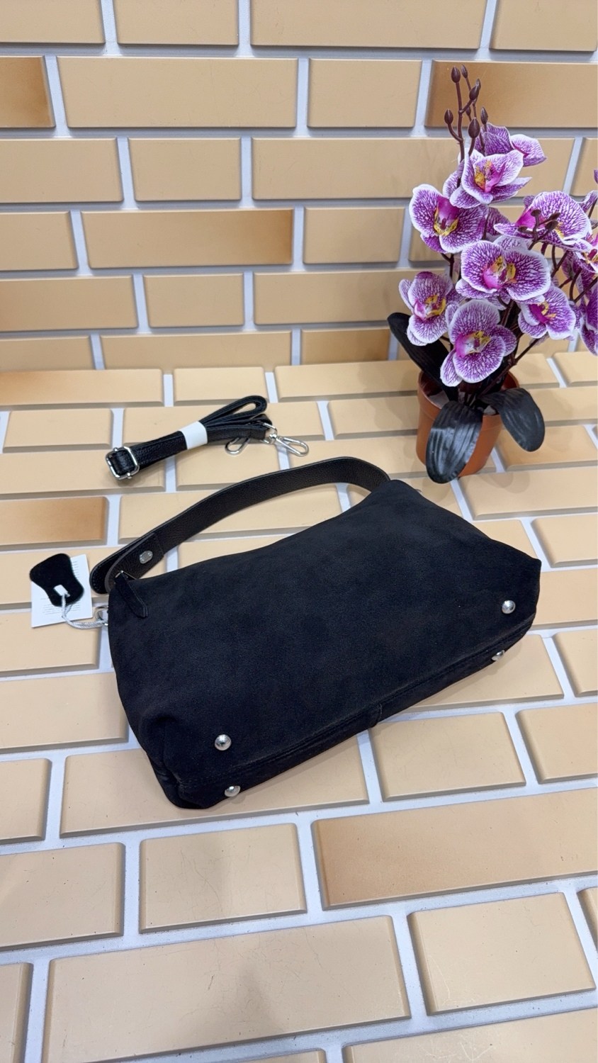 сумка замшевая,сумка хобо небольшая замшевая gu.sa,замшевая сумка женская,женская сумка замшевая черная,сумка женская натуральная замша adel-324/2в отделка иск/кожа