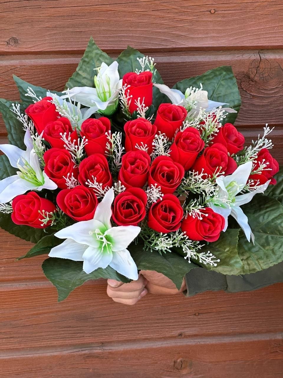 женские цветы,цветок искусственная,букет,лилии с розами,букет лилии