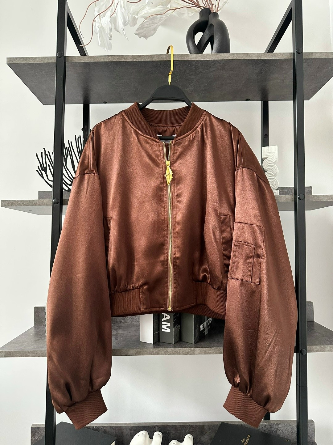 куртка бомбер,женская кожаная куртка,куртки из экокожи,куртка бомбер кожаная,бомбер женская