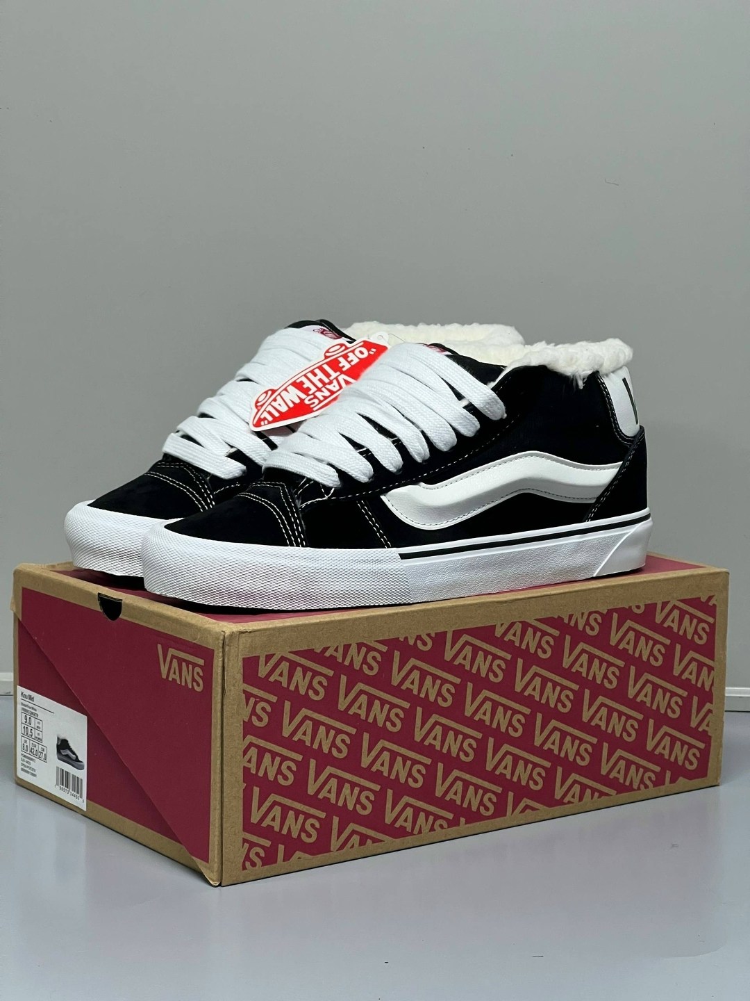 зимние кеды vans с мехом утепленные vans,кроссовки зимние с мехом вансы дутые vans,зимние кеды vans с мехом утепленные,кеды ванс высокие зимние sk8 hi утепленные с мехом,кеды vans зимние