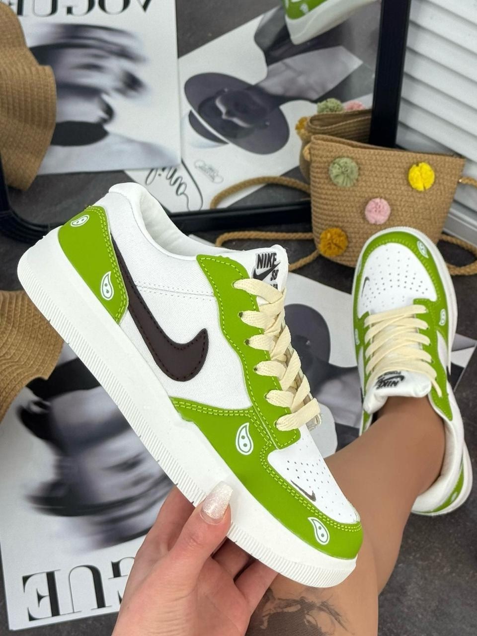 кроссовки,кроссовки женскиe,кроссовки для девушек,кроссовки женские зеленые,кроссовки nike