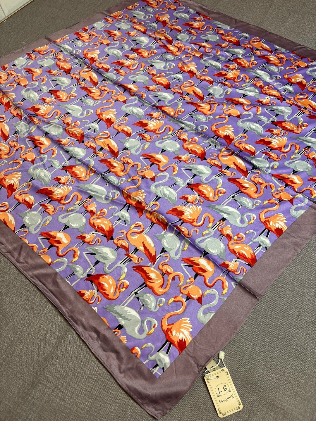 платок фламинго,платок шелковый,платок с принтом,платок женский с принтом,платки женские