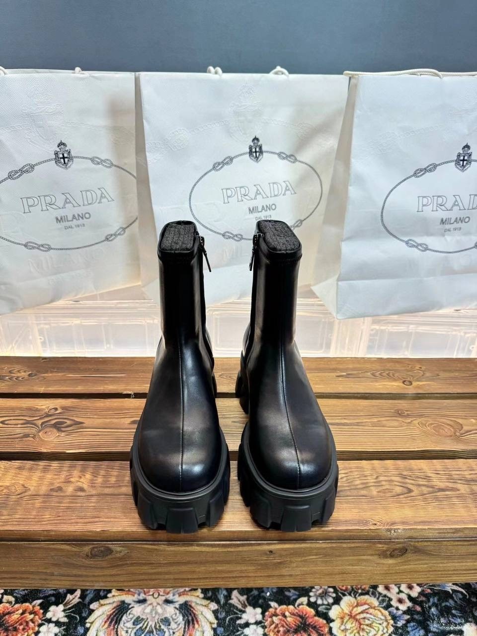 ,ботинки prada,ботинки женские,прада ботинки,кожаные ботинки prada