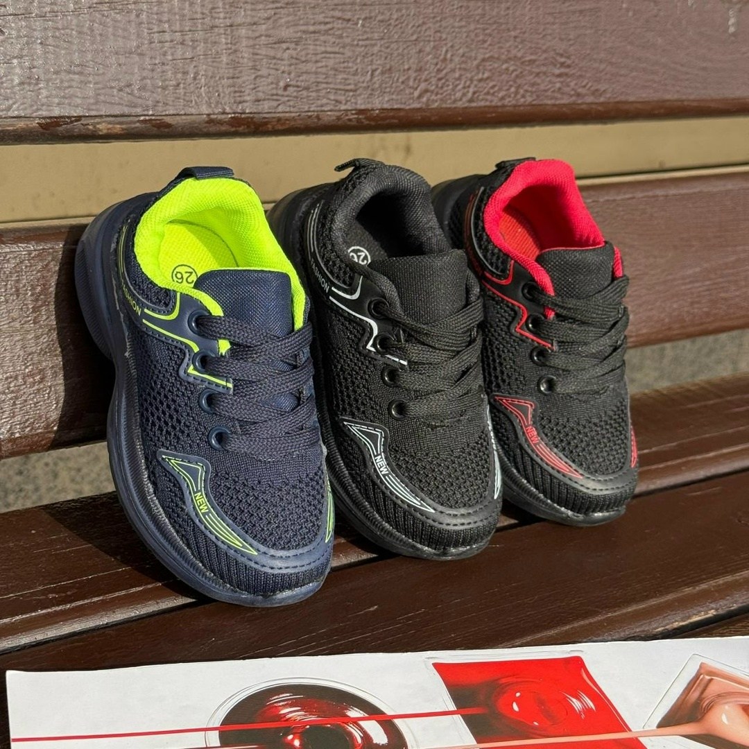 ,черные кроссовки, спортивные,кроссовки женскиe,детские кроссовки