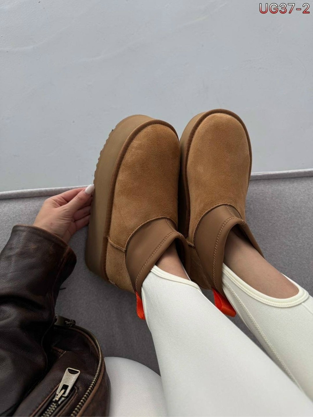 ,женские зимние ботинки на платформе и высоком каблуке, женская,женская зимняя ,зимняя