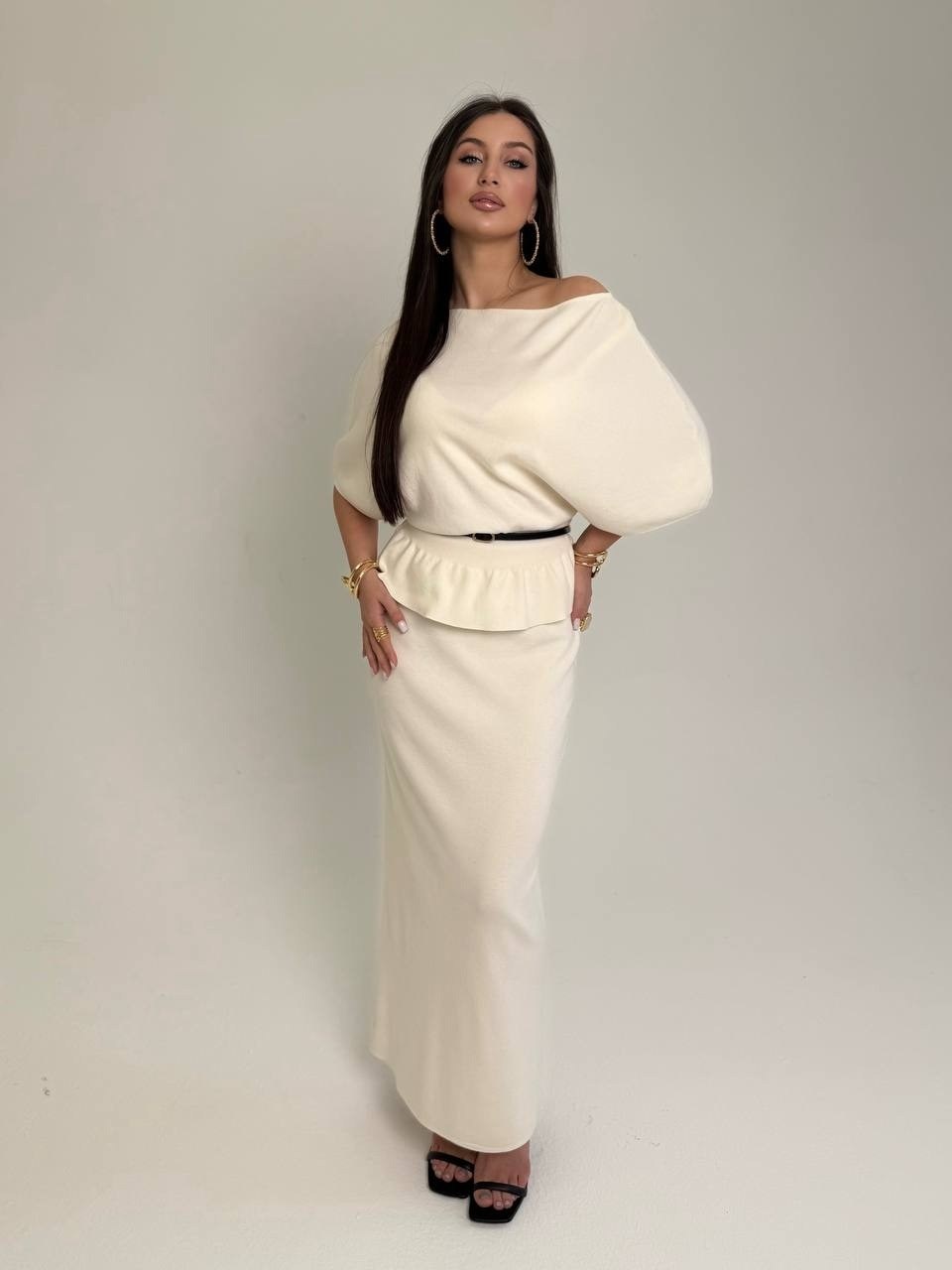 костюм теплый с юбкой вязаный donnata мультибренд,теплый трикотажный костюм с юбкой altegro,трикотажный костюм с юбкой,вязаный серый костюм с юбкой olesya masyutina,костюм с юбкой женский