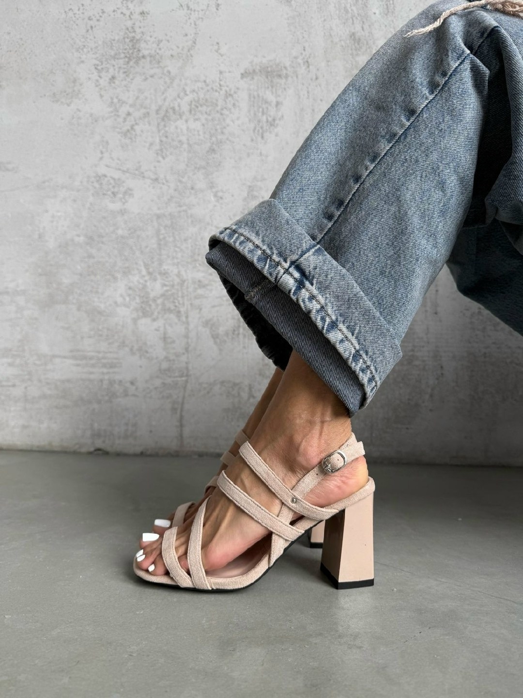 замшевые босоножки,босоножки женские,босоножки на каблуках,бежевые босоножки,босоножки на высоком