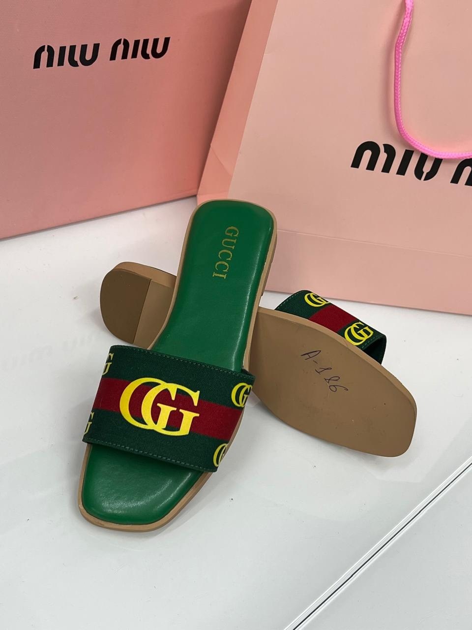 ,шлепки гуччи мужские,шлепанцы gucci,сандалии гуччи,сандалии gucci