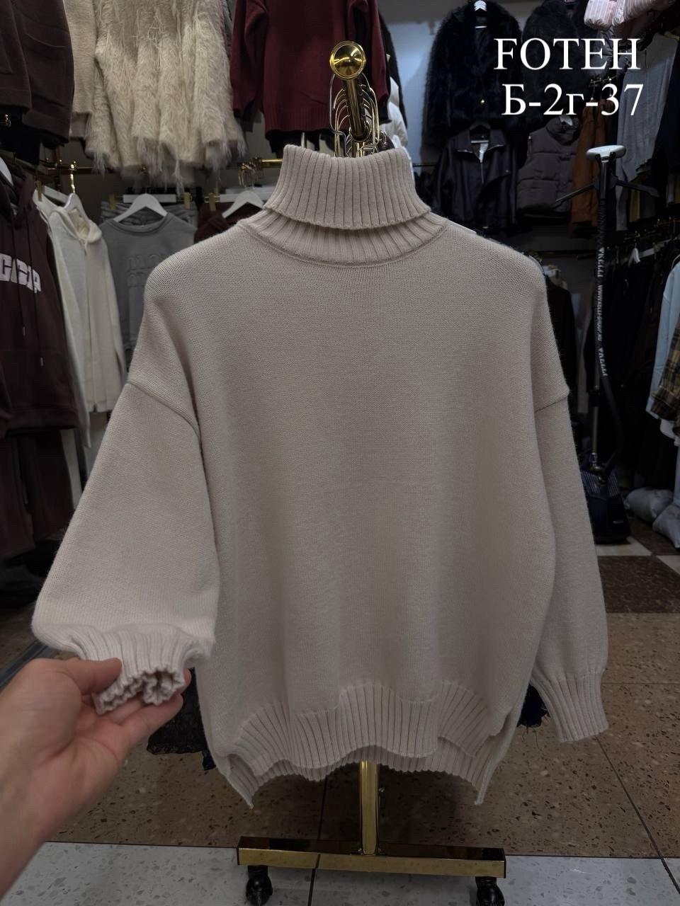 кашемировый свитер loro piana бордовый винный,кашемировый бордовый свитер,кашемировый бордовый свитер бургундия,кашемировый свитер,свитер