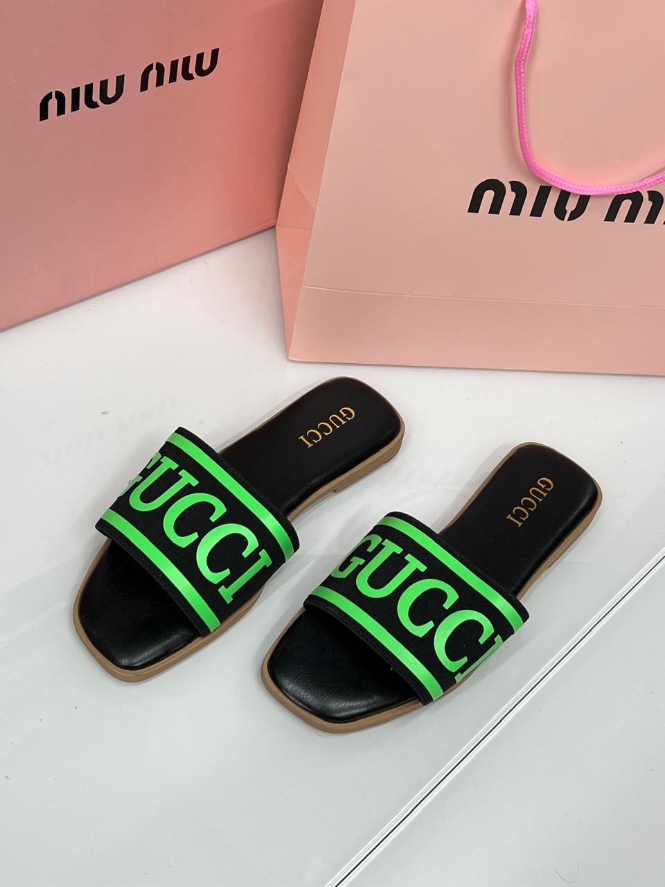 шлепанцы gucci,,гуччи сланцы оригинал,модные тапочки,шлепки гуччи на платформе