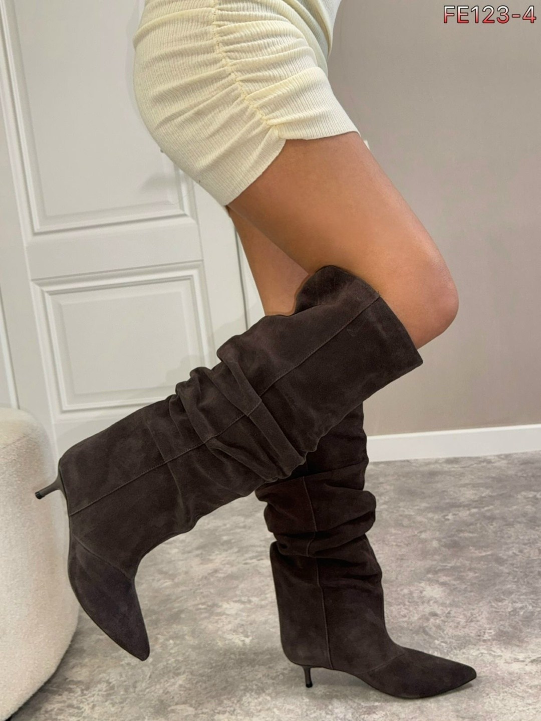 замшевые сапоги,бежевые сапоги,женские сапоги,сапоги высокие,модные женские сапоги