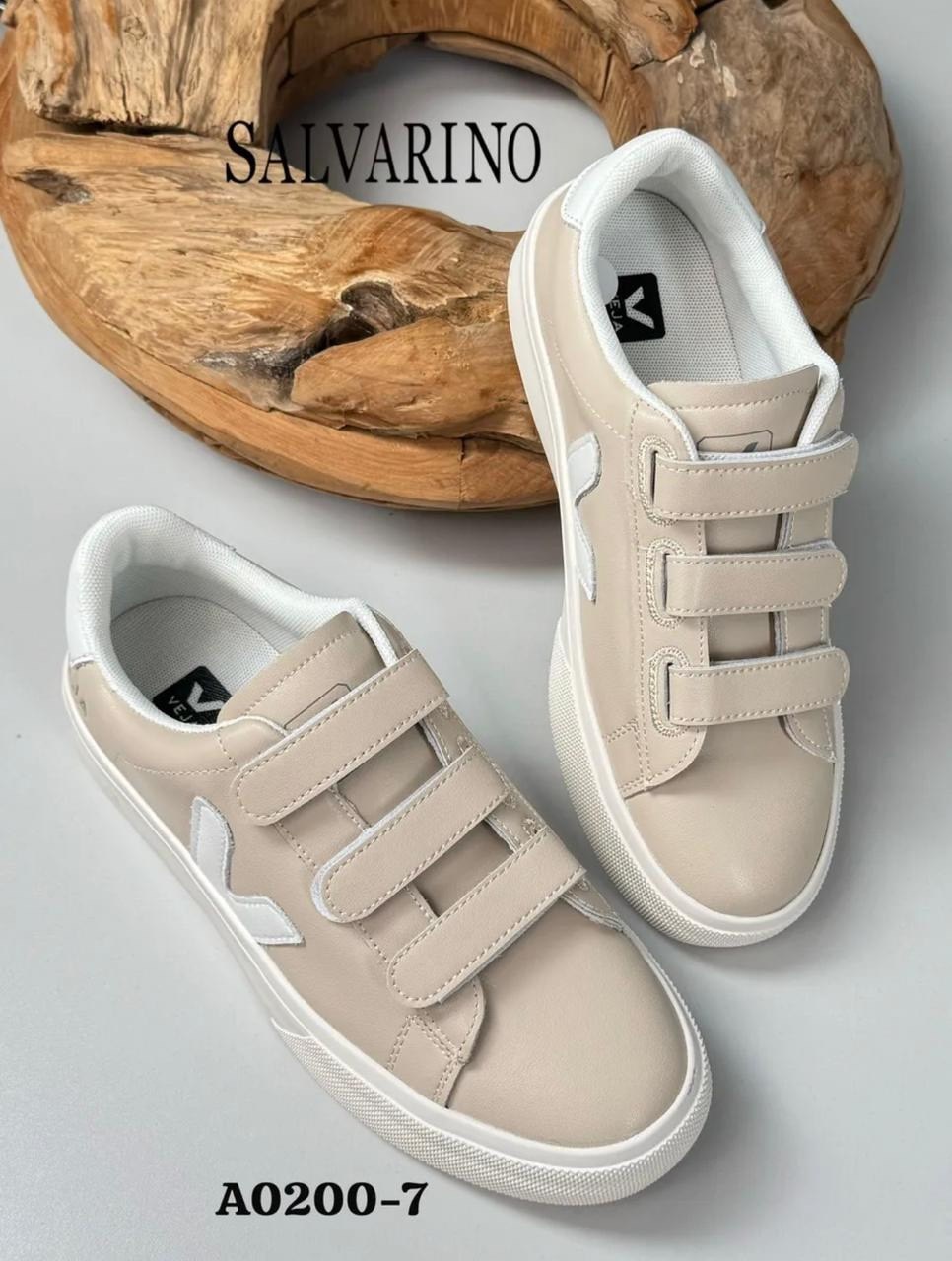 ,кроссовки veja,белые кроссовки,кожаные кроссовки,кроссовки женскиe