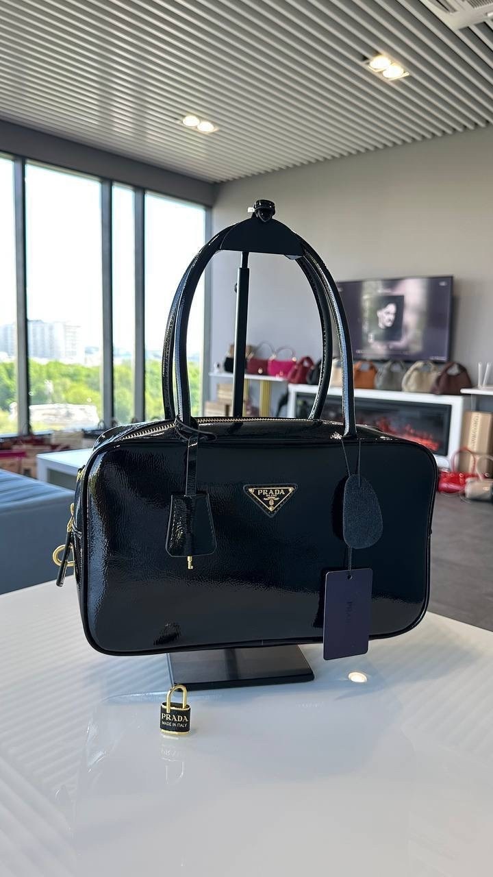 сумка женская prada,сумка прада,сумка prada,модная сумка,сумка женская лаковая