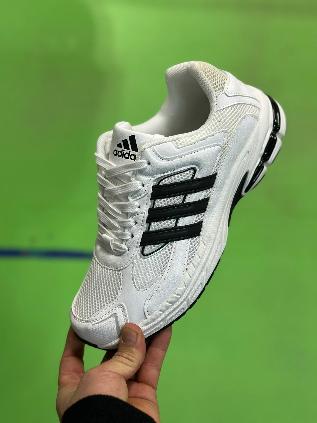 кроссовки adidas,кроссовки адидас зеленые мужские,мужские кроссовки adidas,адидас иники зеленые,кроссовки адидас зеленые