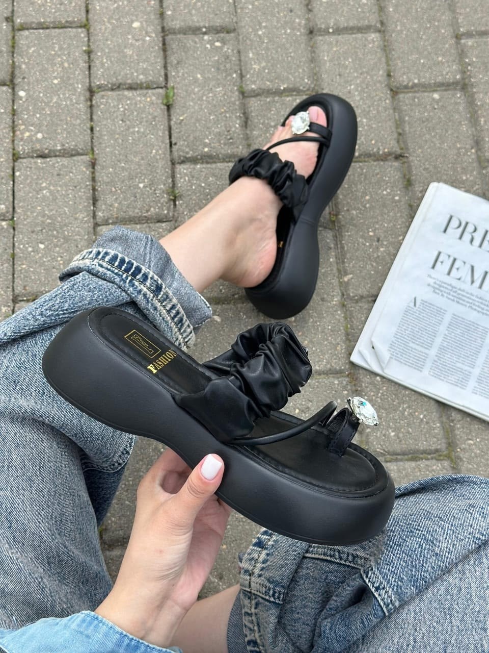 ,шлепанцы женские,модные шлепанцы,шлепанцы женские на платформе,женские босоножки