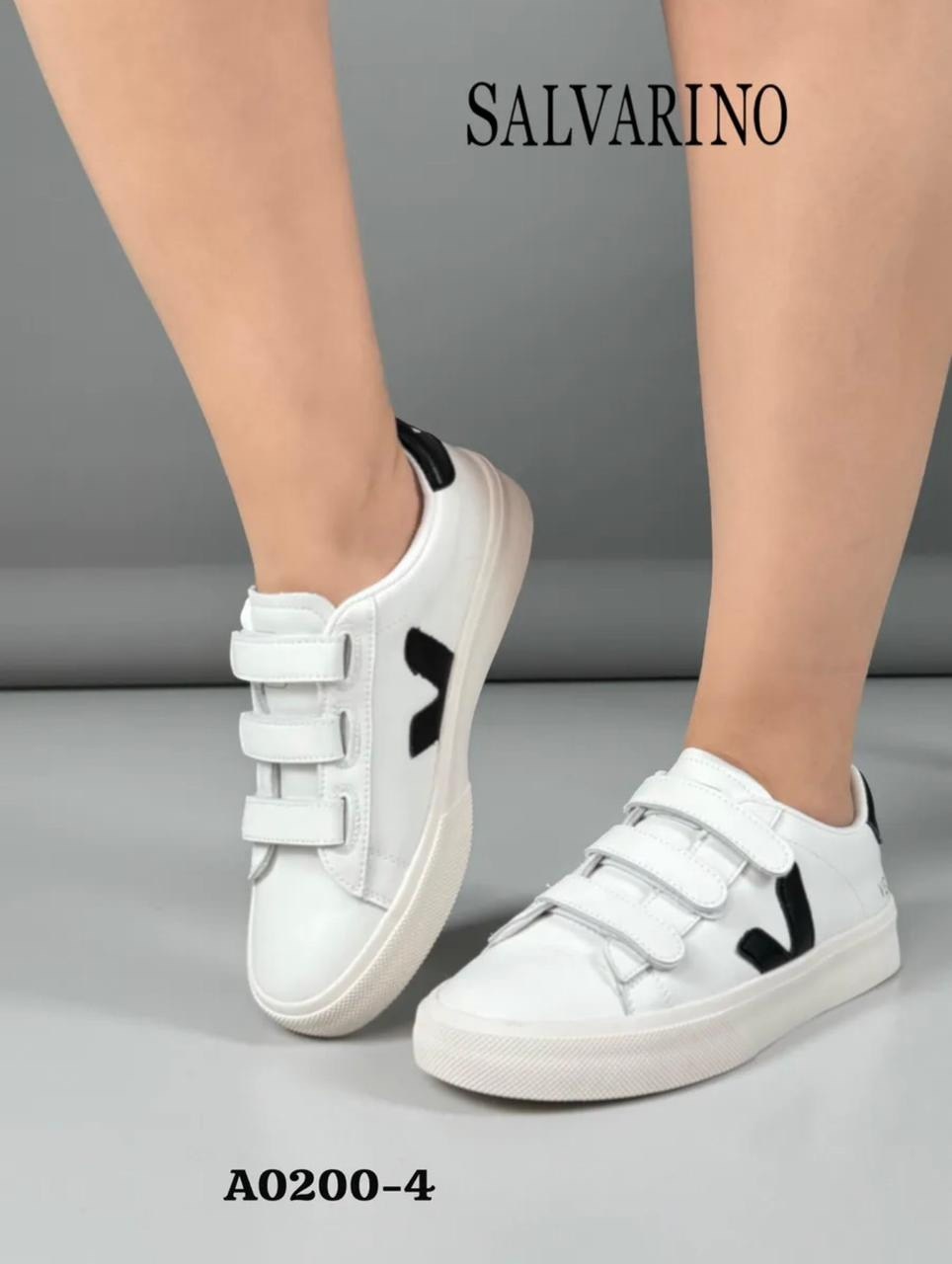 ,кроссовки veja,белые кроссовки,кожаные кроссовки,кроссовки женскиe