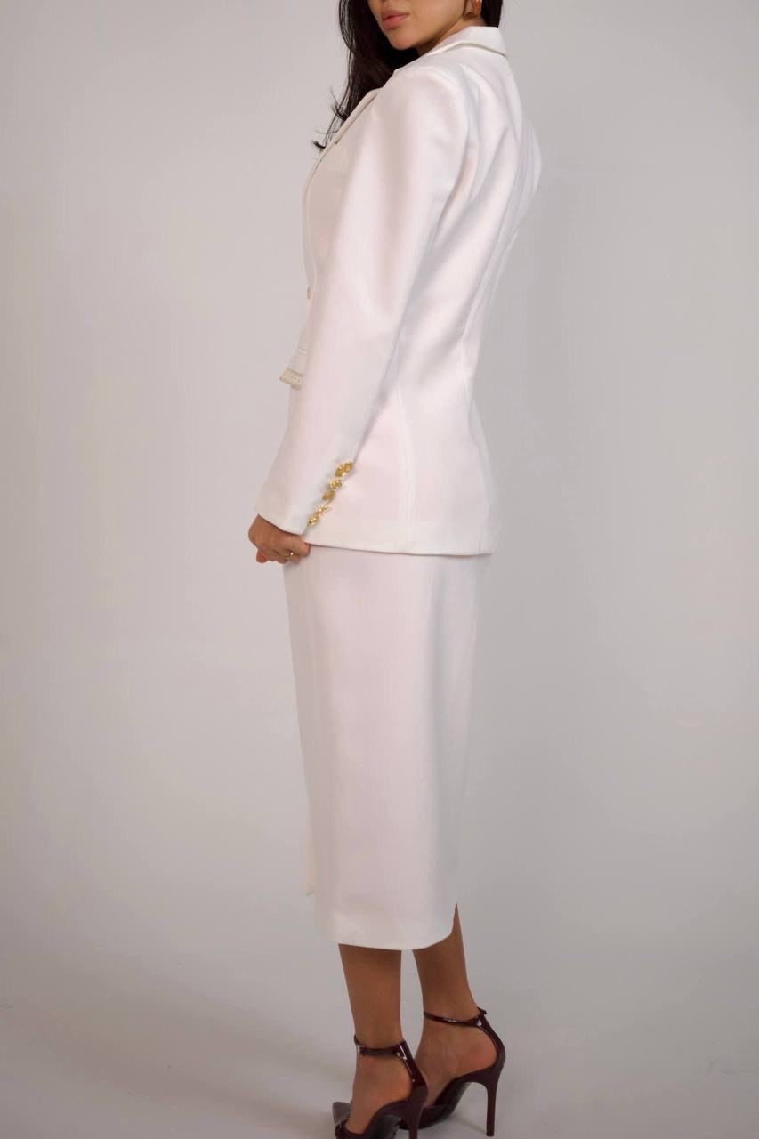 белый женский костюм,костюм с юбкой белый,женский костюм,белые костюмы,костюм