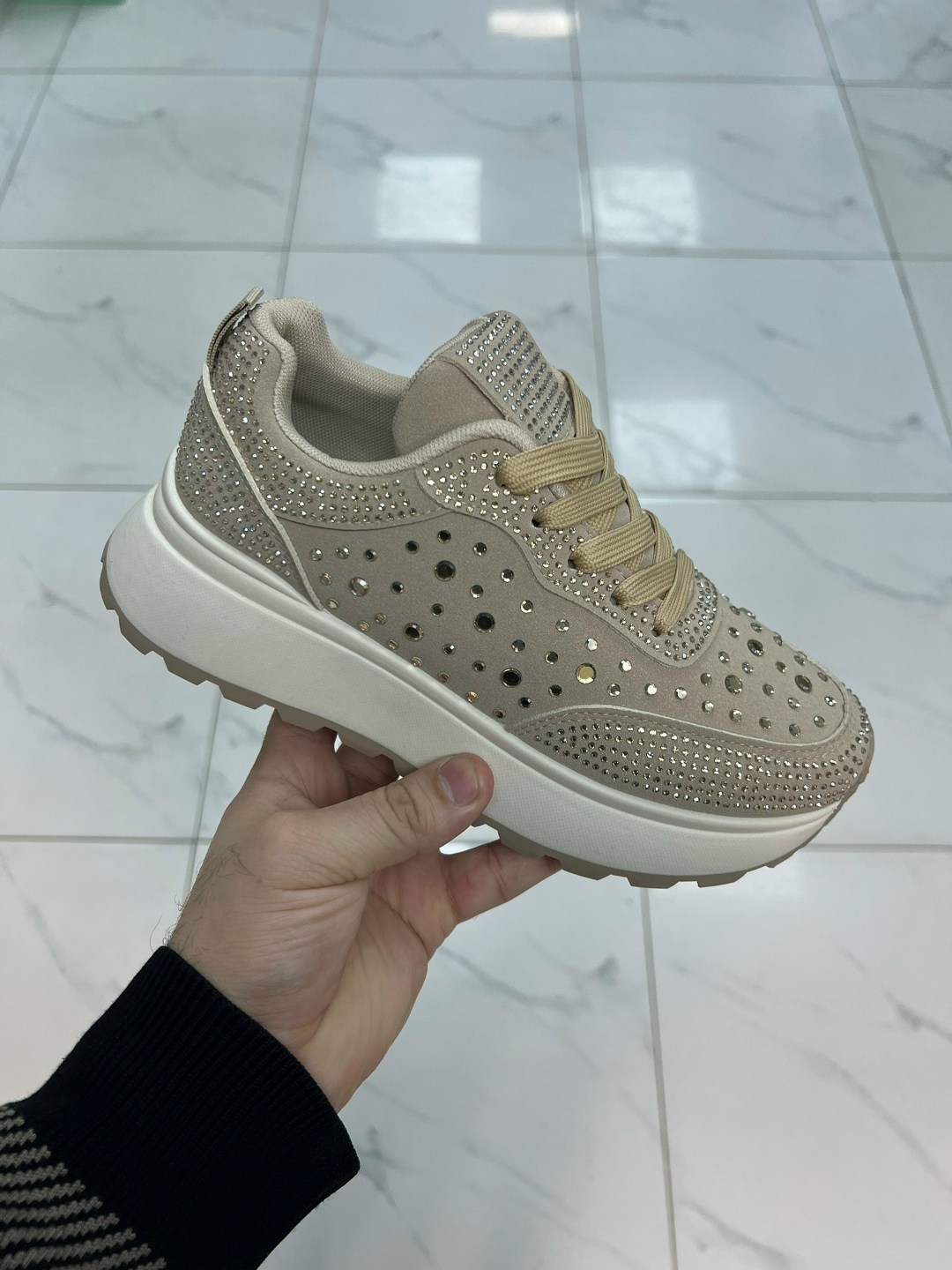 ,кроссовки женские,женские белые кроссовки,кроссовки летние кожаные,женские летние кроссовки