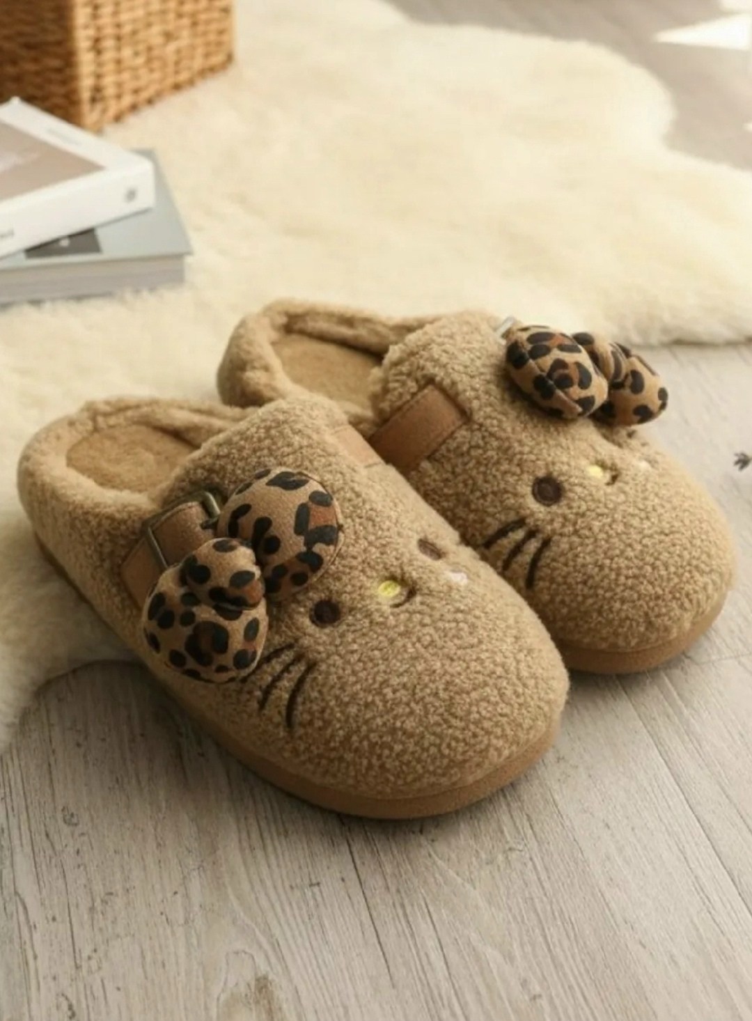 домашние тапочки,домашние плюшевые тапочки,тапочки модные,женские домашние тапочки,плюшевые тапочки